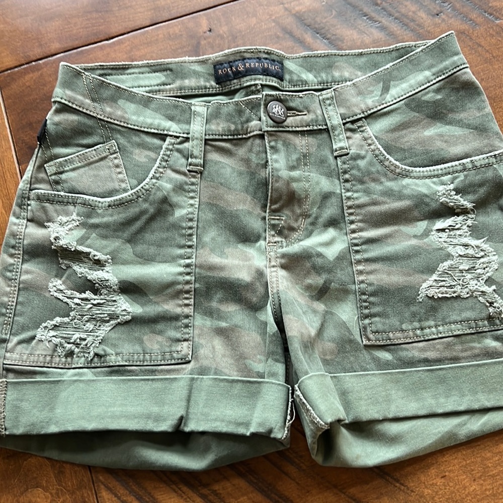 Rock & Republic Camo